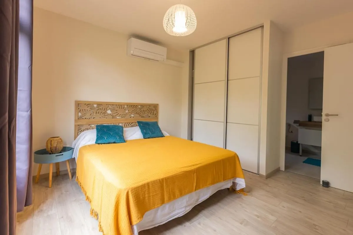 Maraea Deluxe Apt 2Br 2Ba With Pool View Near Tahiti Airport Avae 0*,  French Polynesia